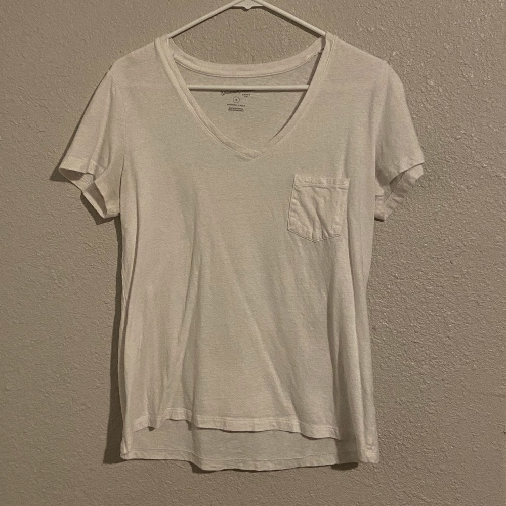 White t-shirt